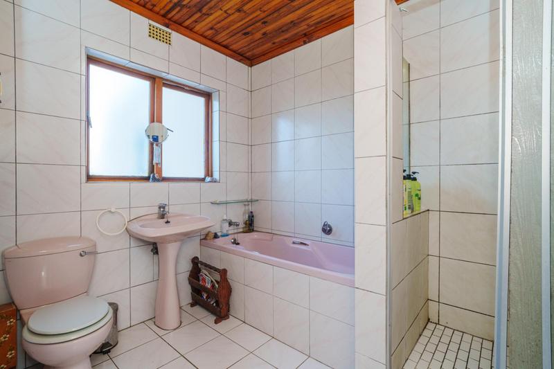 8 Bedroom Property for Sale in Claremont Western Cape